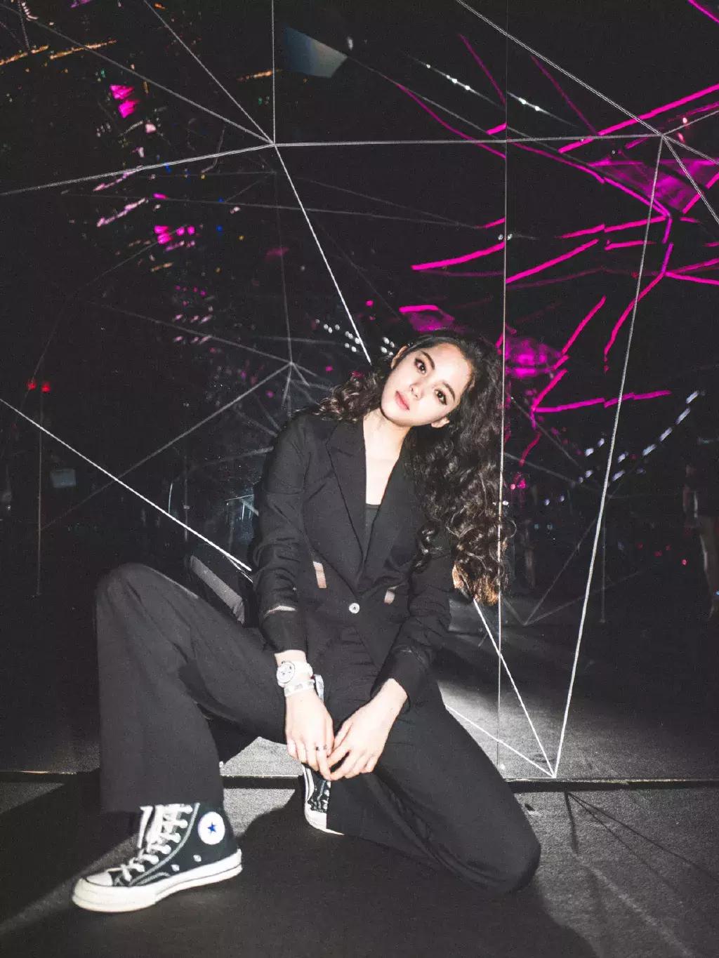 欧阳娜娜向往的生活同款匡威,欧阳娜娜同款匡威复古黑