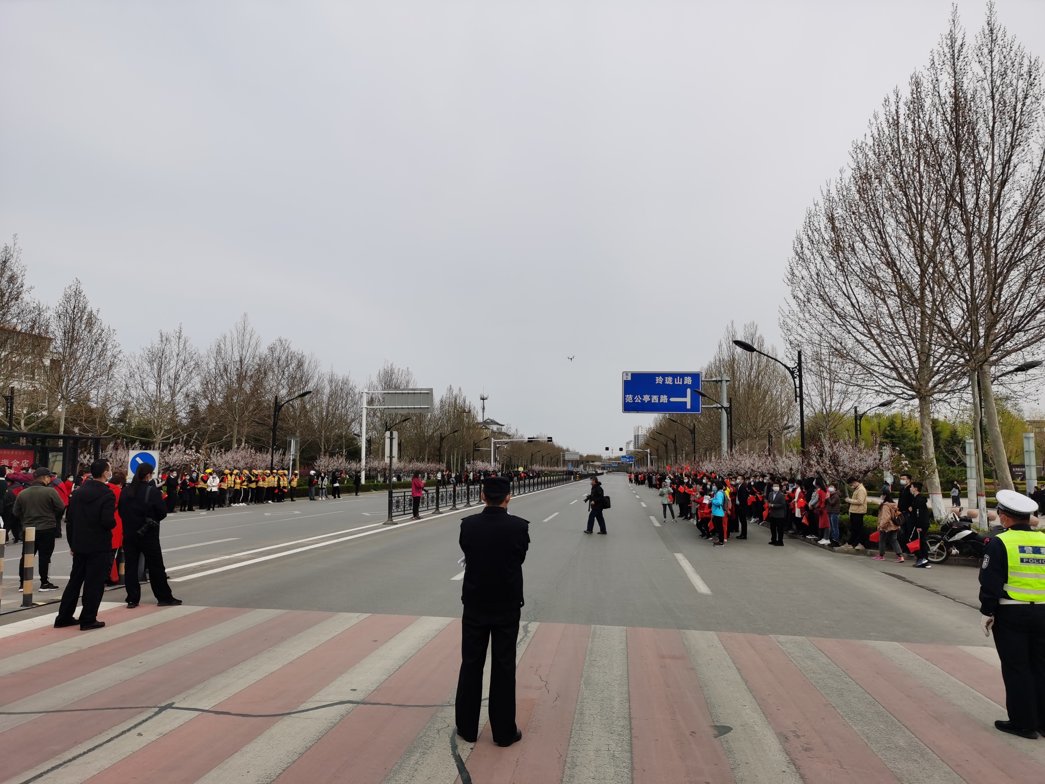 英雄归来最高礼遇抖音,英雄归来最高礼遇视频