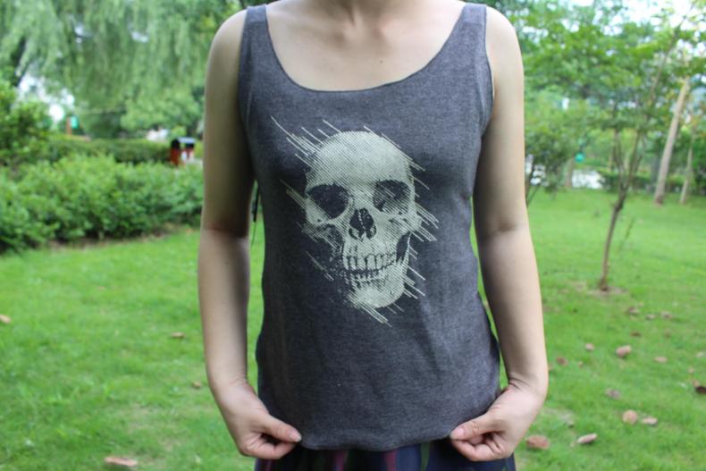 骷髅连体衣试穿,骷髅棉背心