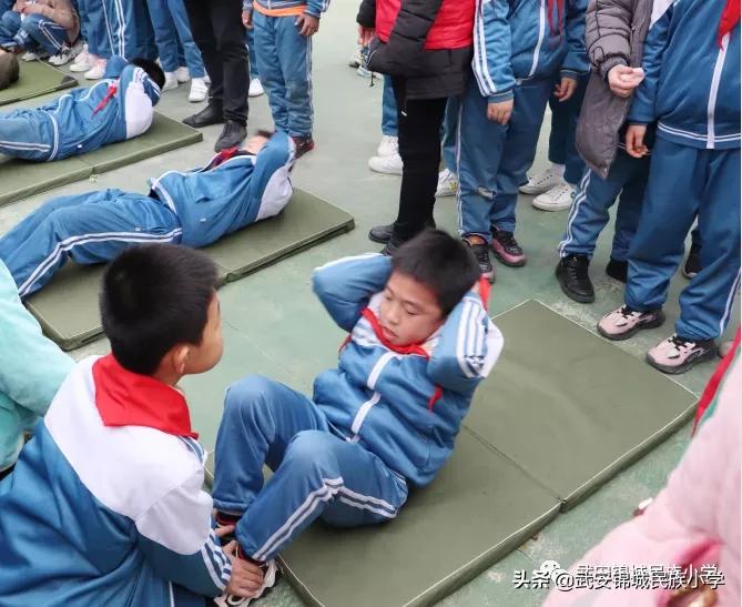 浼犳壙浣撹偛绮剧浜夊仛鏃朵唬鏂颁汉,浼犳壙濂ヨ繍绮剧浜夊仛鏃朵唬鏂颁汉