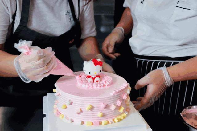 天津亲子做蛋糕,天津diy蛋糕店推荐附近