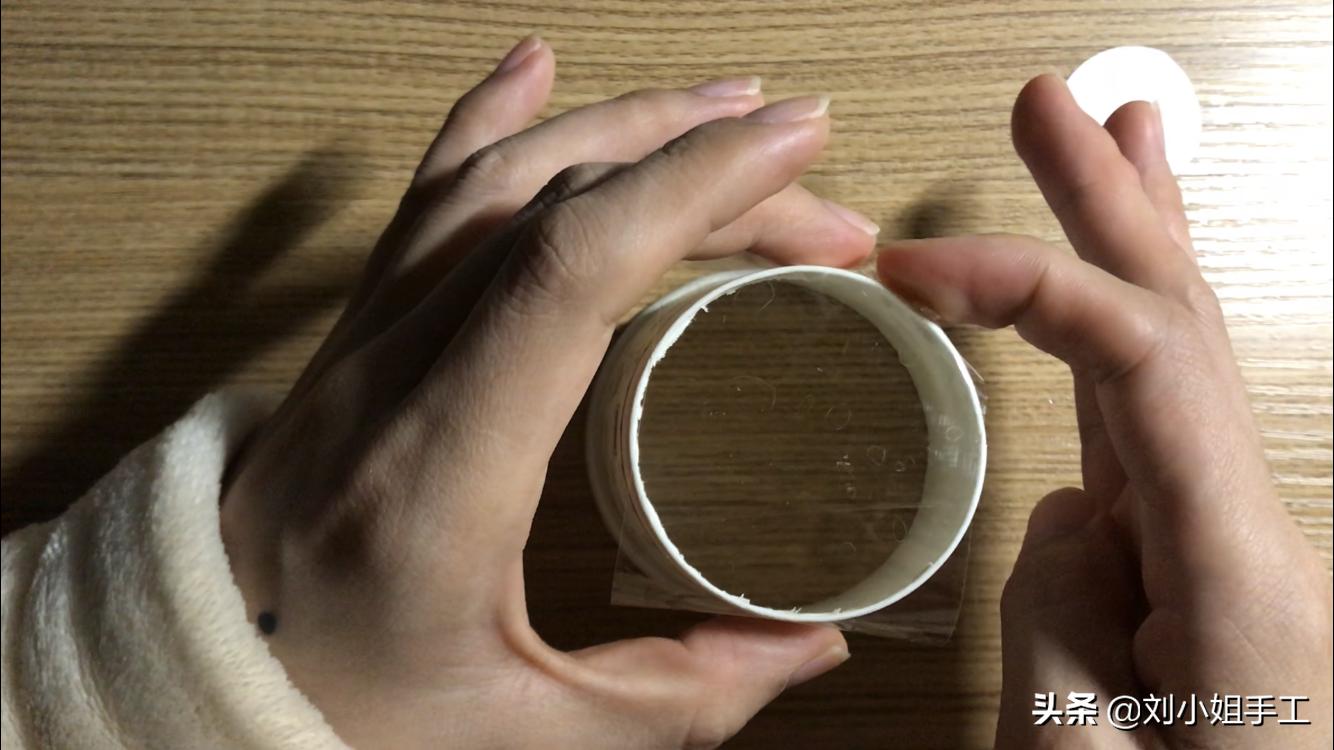 纸杯投影仪自制玩具玩法,纸杯投影玩具怎么制作教程