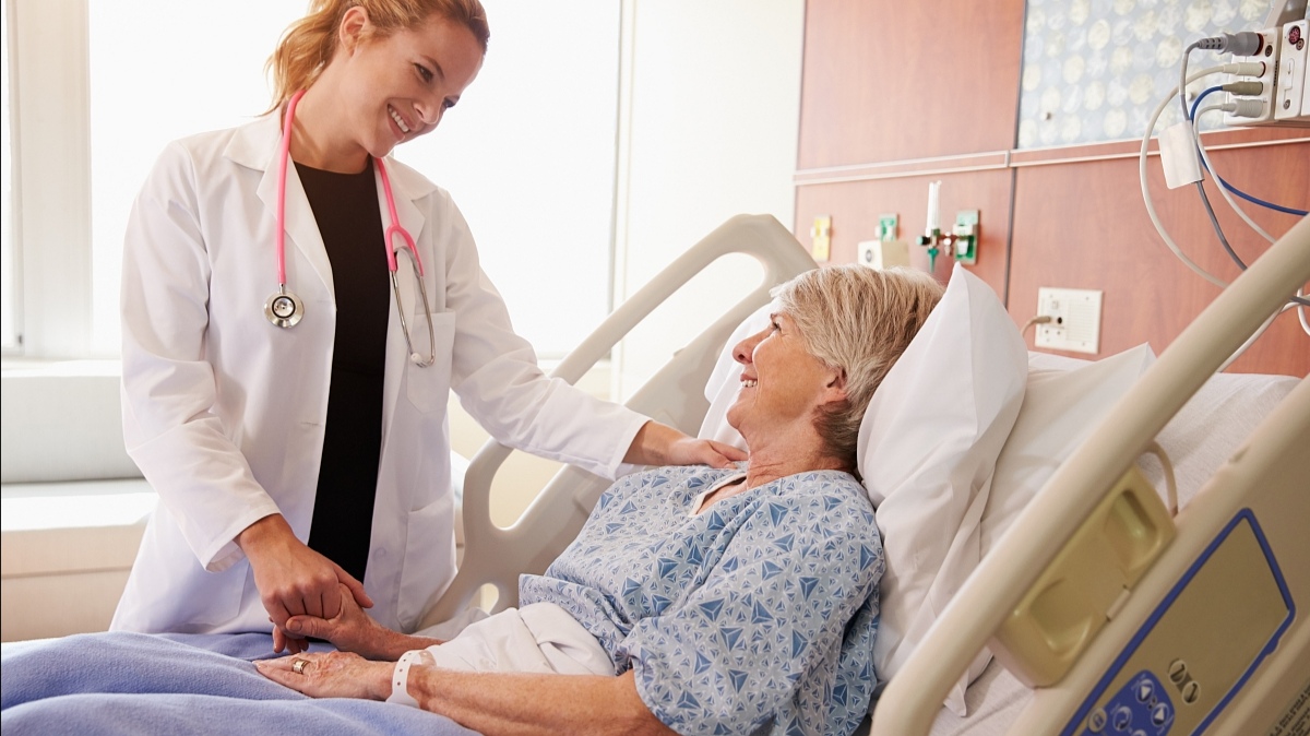 结肠癌有哪些症状？直肠癌又有哪些症状？确诊后要尽快手术吗？