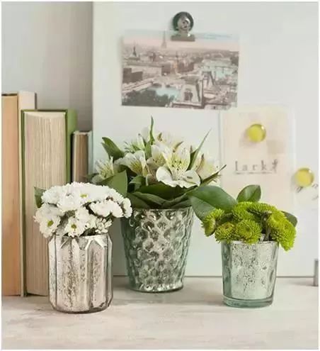 买回来的一束花如何插花,下班路上买一束花然后试着插花