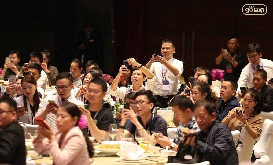 上海商会年会活动及招商策划方案,公司年会策划方案的参考书籍