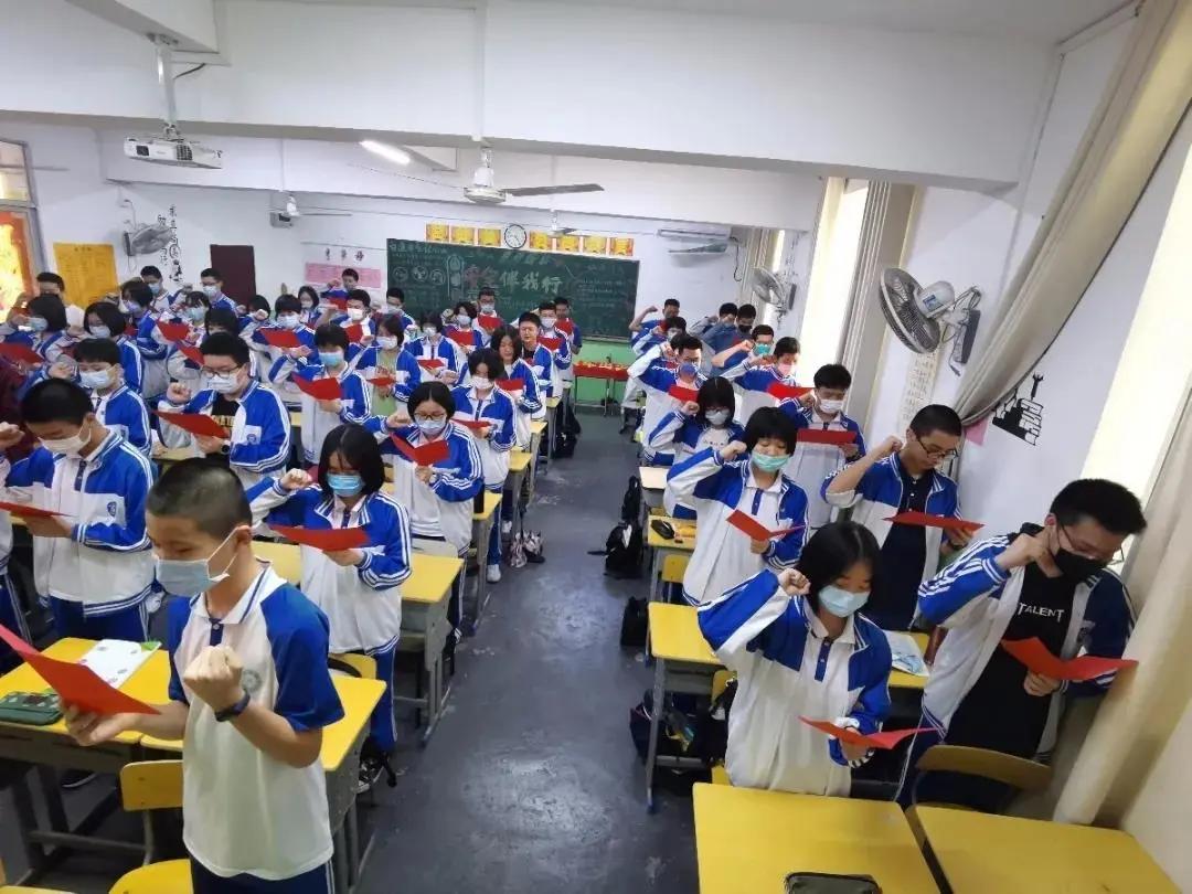 福州市贵族中学,福州高中三年的学费