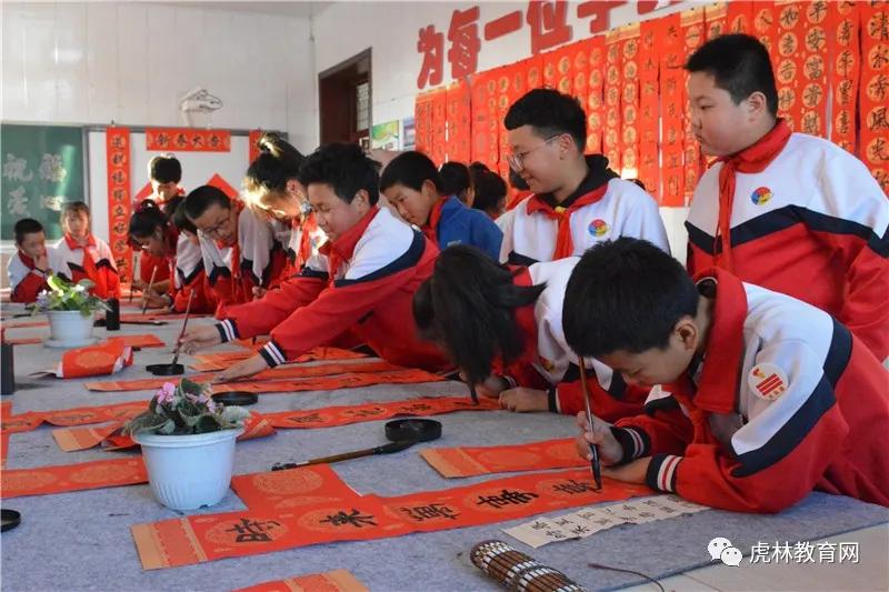 童心向党公益书法活动招募志愿者,迎新春爱心书画家送春联公益活动