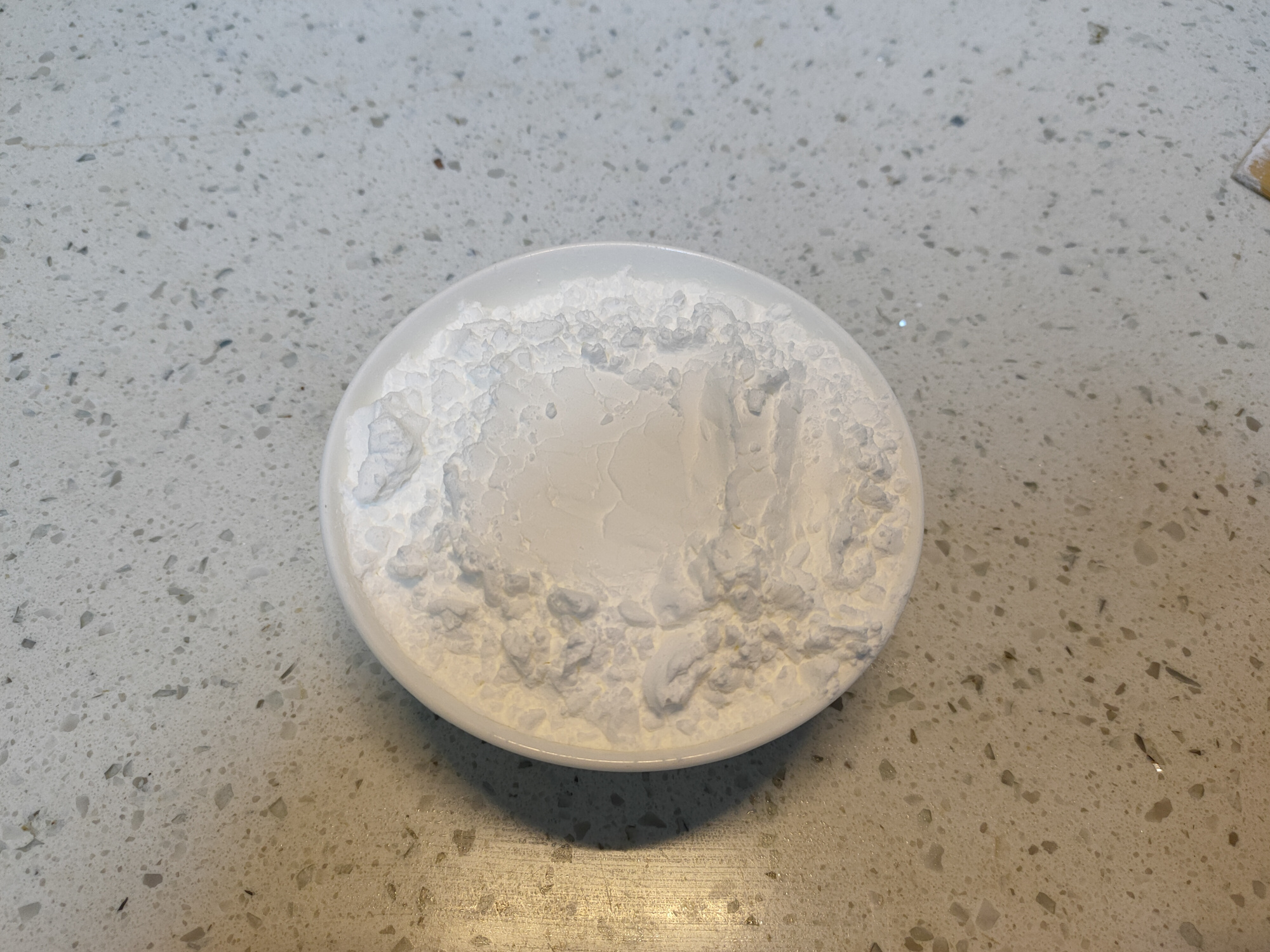 做凉粉水和淀粉比例应多少,用淀粉做凉粉的比例