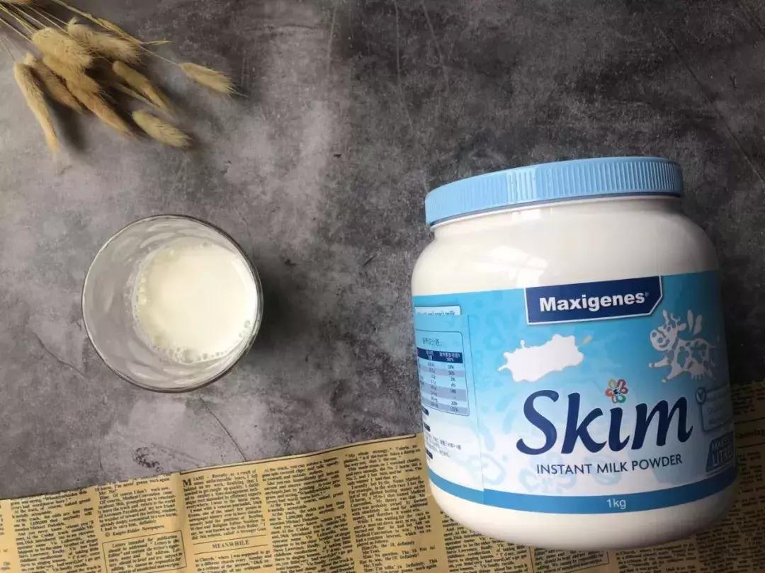 怎样选脱脂奶粉才是正确的,脱脂奶粉和高钙脱脂奶粉的区别