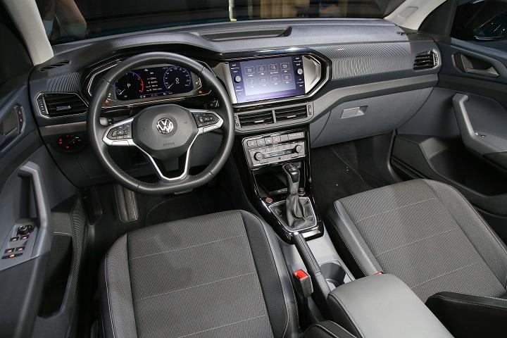 不畏惧飞度，当Polo变身成为SUV，实拍大众T-Cross