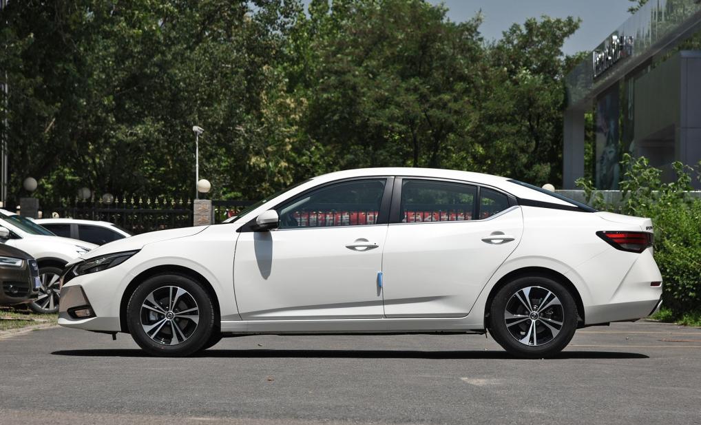 东风日产14代轩逸有几个版本,东风日产14代轩逸2021款落地价