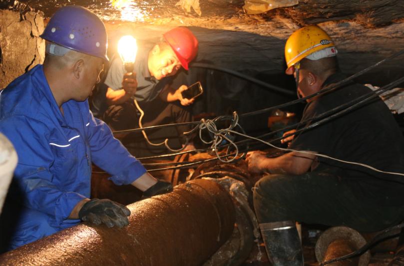 向兄弟们致敬,向最底层的煤矿兄弟致敬