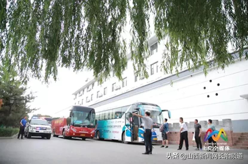 二青会火炬传递晋中直播,长治二青会火炬传递