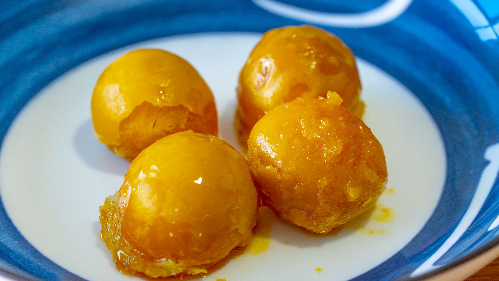 腌鸭蛋怎么腌才起沙流油,鸭蛋怎样腌制出油多又香视频