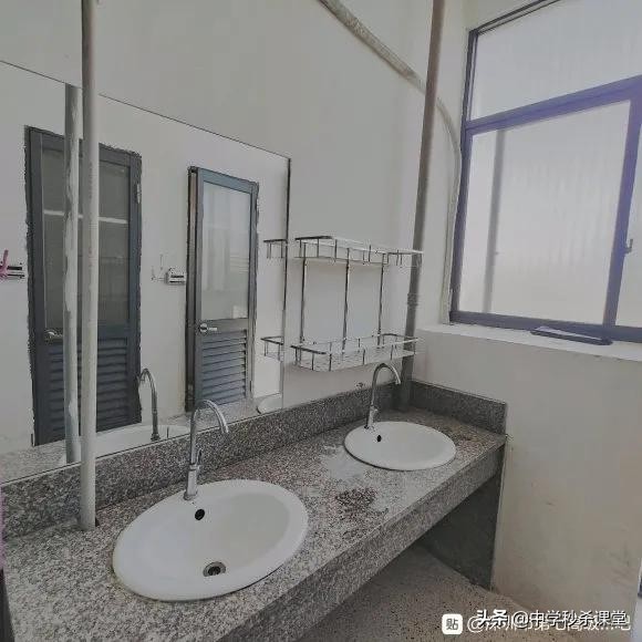 深圳近30所高中宿舍实景图曝光,深圳高中学校宿舍合集