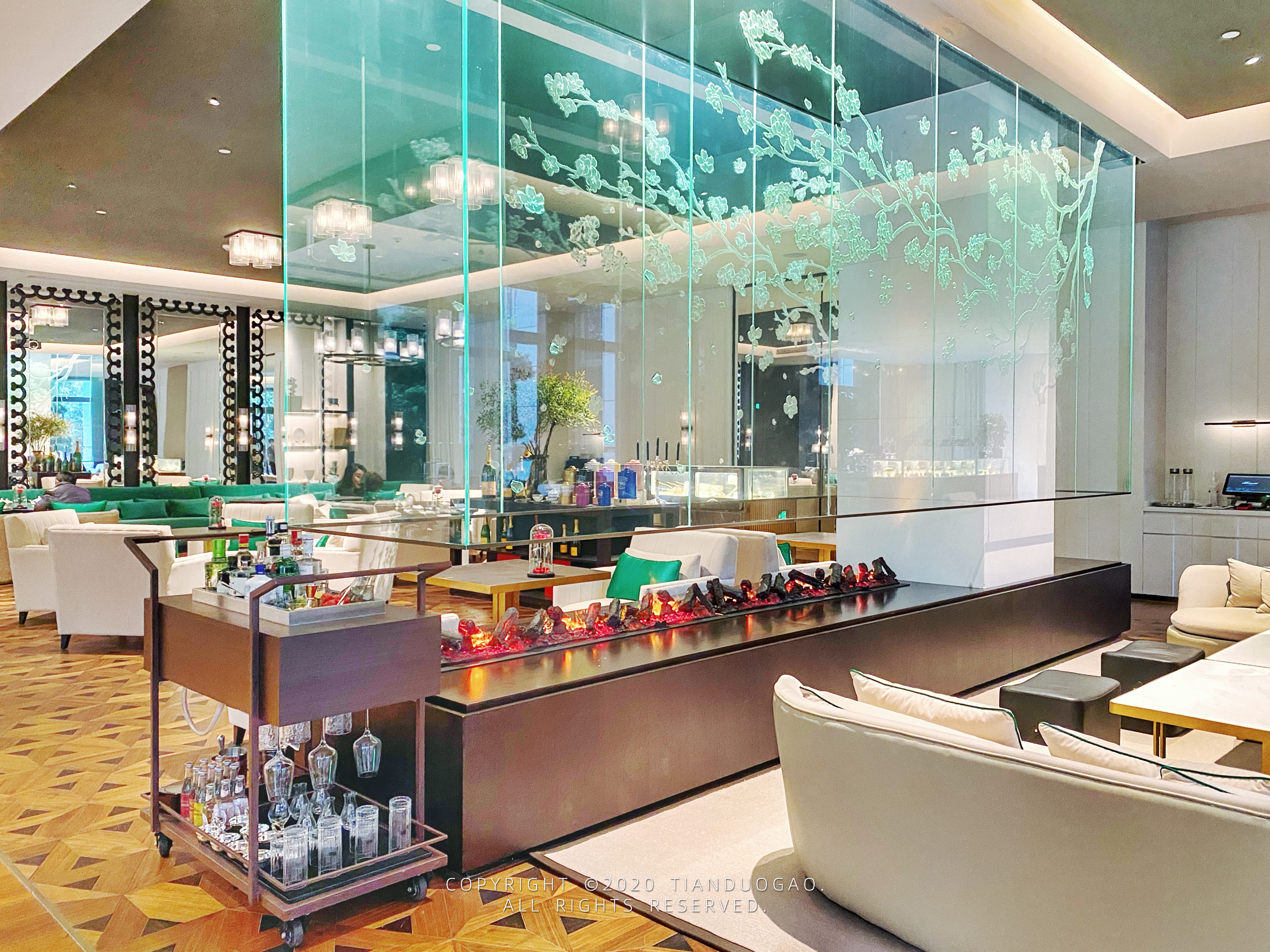 鏄庢槦鍚屾楂樼骇閰掑簵,鏄庢槦閰掑簵鍚屾