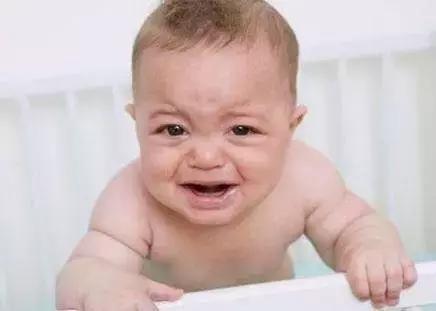 宝宝添加辅食便秘是过敏吗,宝宝添加辅食过敏会腹泻吗