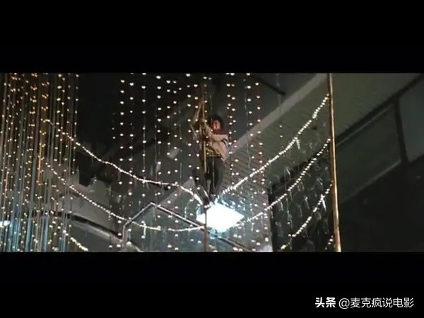 成龙年轻时带给我们的激情和热血,成龙十大危险镜头男儿当自强