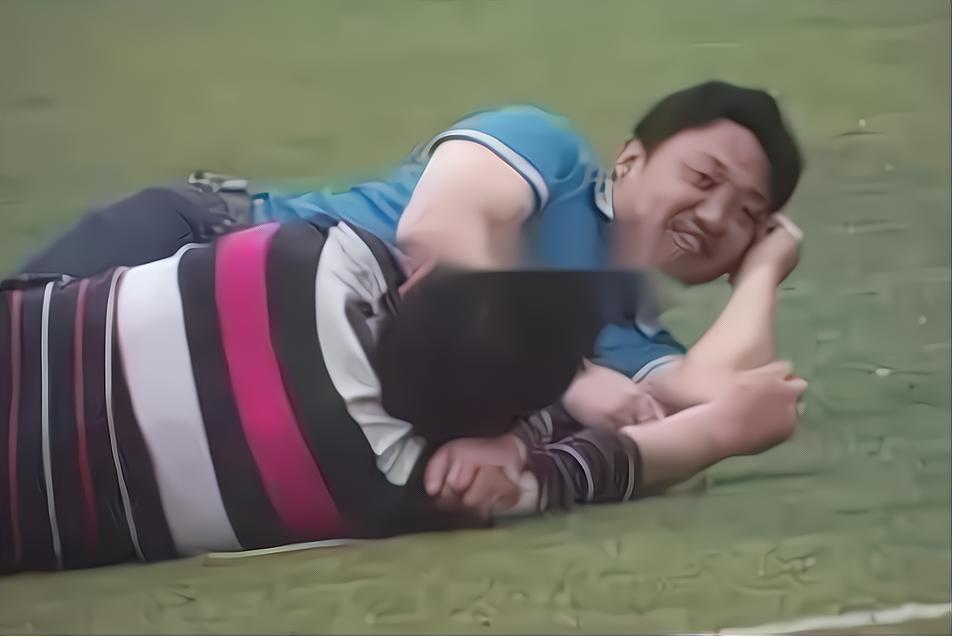 学生偷拍老师尴尬瞬间,学生偷拍老师搞笑图片