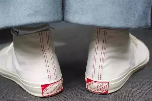 三分舒适，七分时髦，是帆布鞋自带的属性。