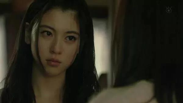 她美到360度无死角,她美出高级感