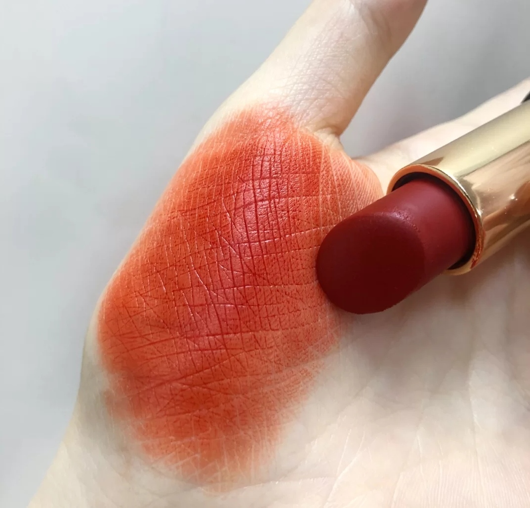 阿玛尼口红405适合黄皮吗,夏天推荐阿玛尼唇釉