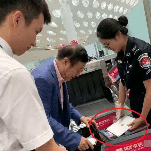 雷军任正非用苹果手机,雷军和任正非都用苹果手机