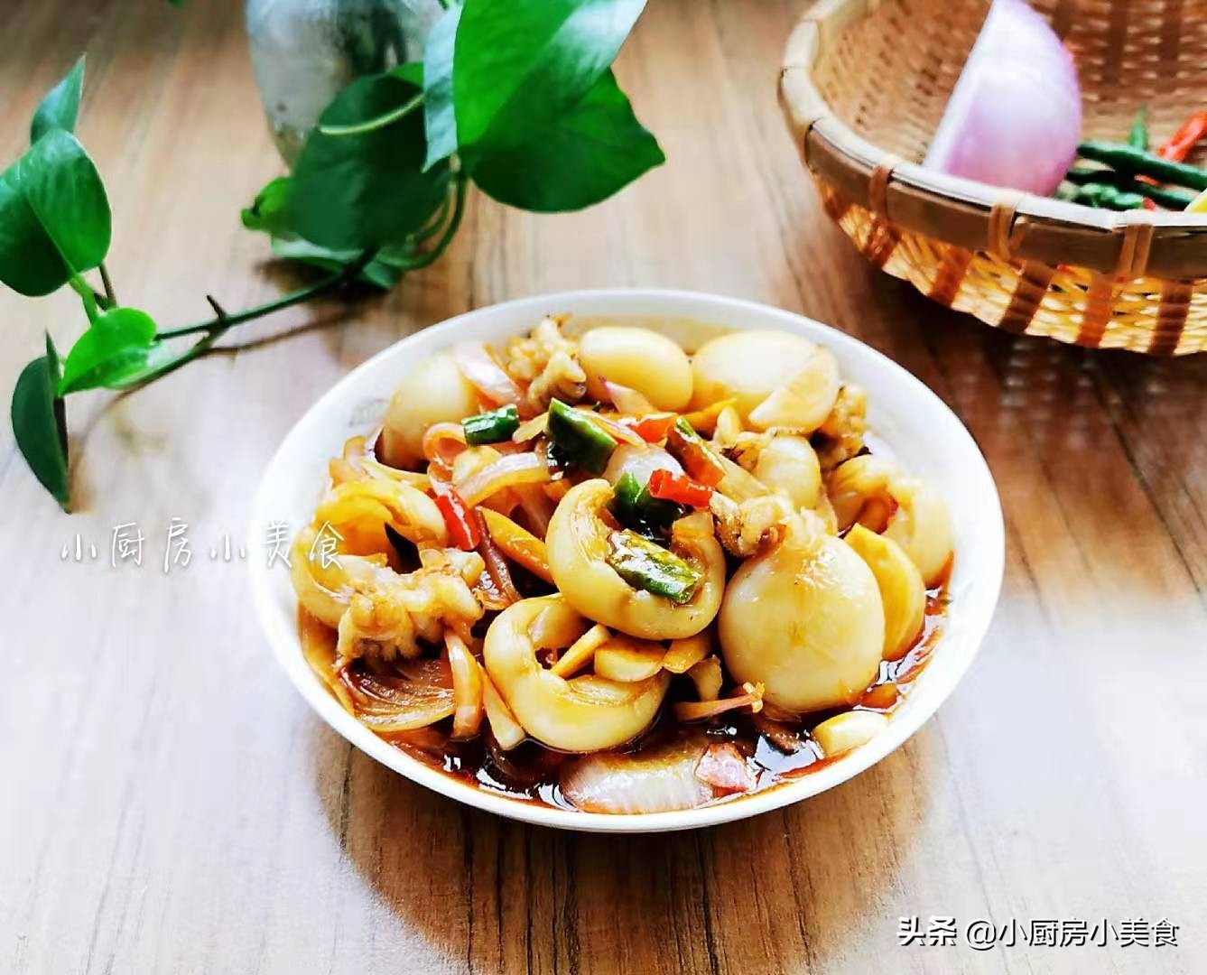 元宵节出不了门，用这调料做道海鲜菜，家人都说好吃，一点也不腥