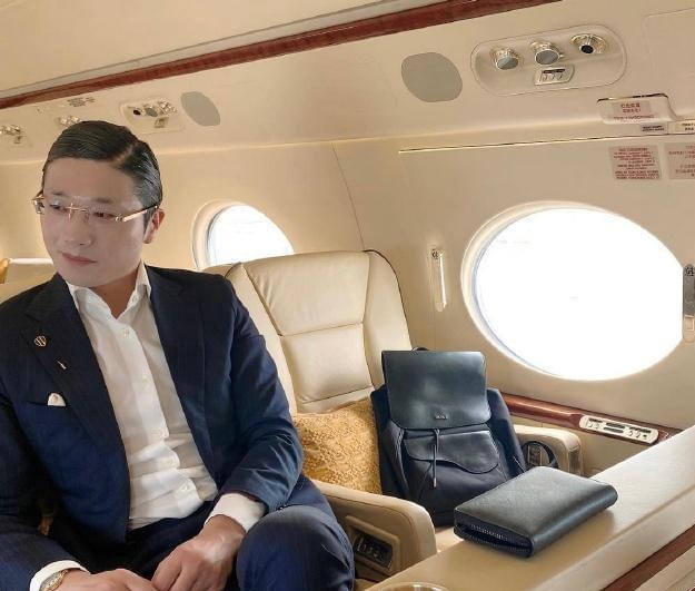 人类高质量男性戴的表是真还是假,人类高质量男性回应假表事件