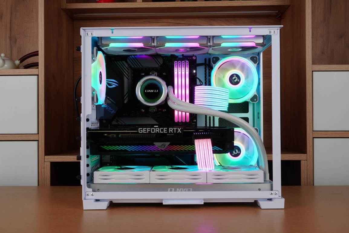 联力包豪斯mini机箱大小,联力包豪斯mini能横装吗