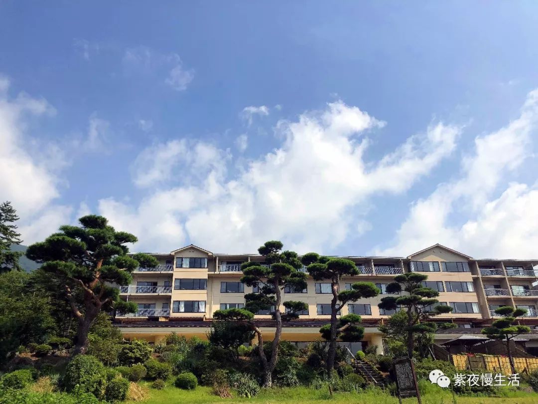 未见富士，幸运依在-秀峰阁湖月