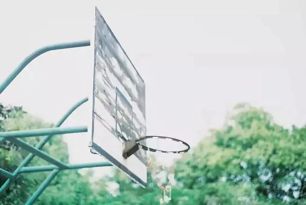 赞美退休老师的对联,赞美老师的对联或名言