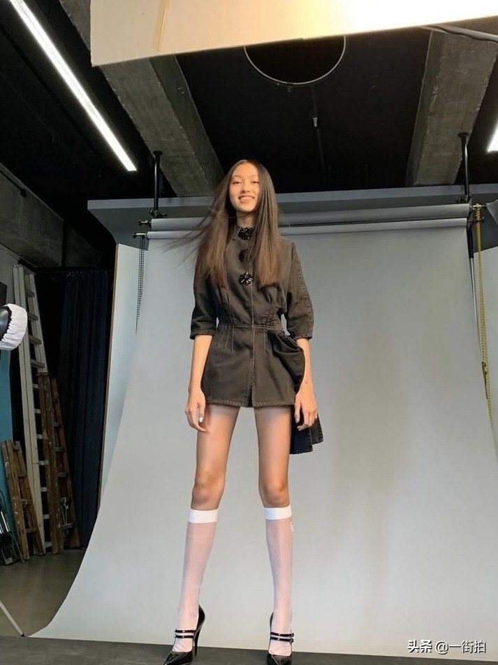 任达华老婆女儿拍大片,任达华老婆高清图片写真