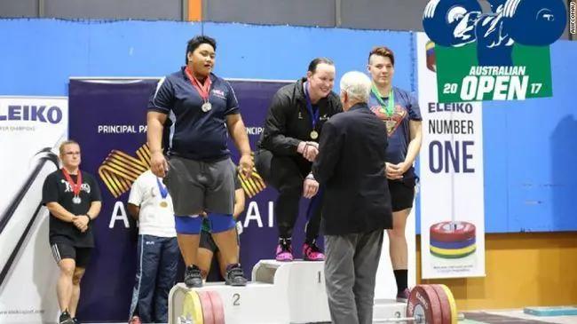 男性参加女性比赛夺冠,男人参加女子比赛