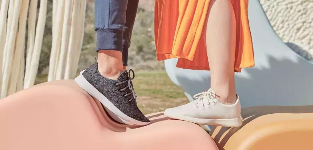 “网红鞋”众筹起家，2年估值14亿美元，耐克、阿迪都坐不住了