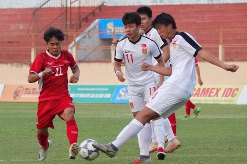 国足被黑哨完整视频,国足被黑最惨的一次