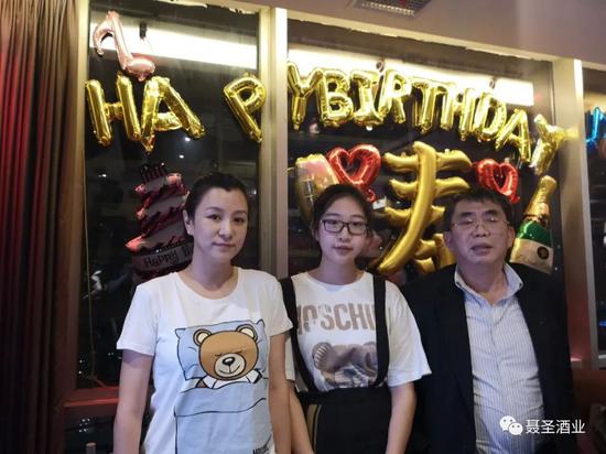 棋圣聂卫平与围棋的故事,聂卫平女儿视频