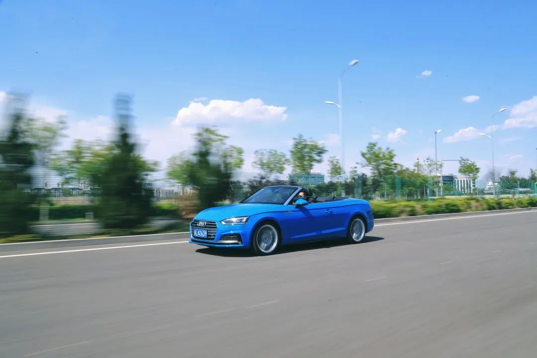 奥迪a540quattro,奥迪a52010款