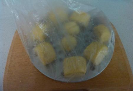 用微波炉加热馒头怎样才不会干硬,微波炉热的馒头为什么特别硬