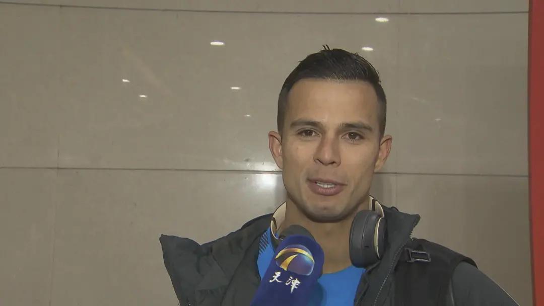 乔纳森加盟泰达图片,泰达乔纳森以前在巴西哪个队