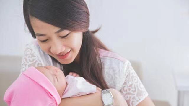 生孩子坐月子真的特别难熬,7月份坐月子的感受