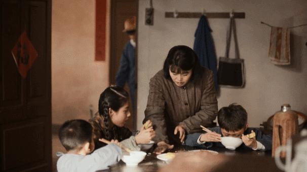 堕胎四次，爱看黄片，她是最具争议的影后