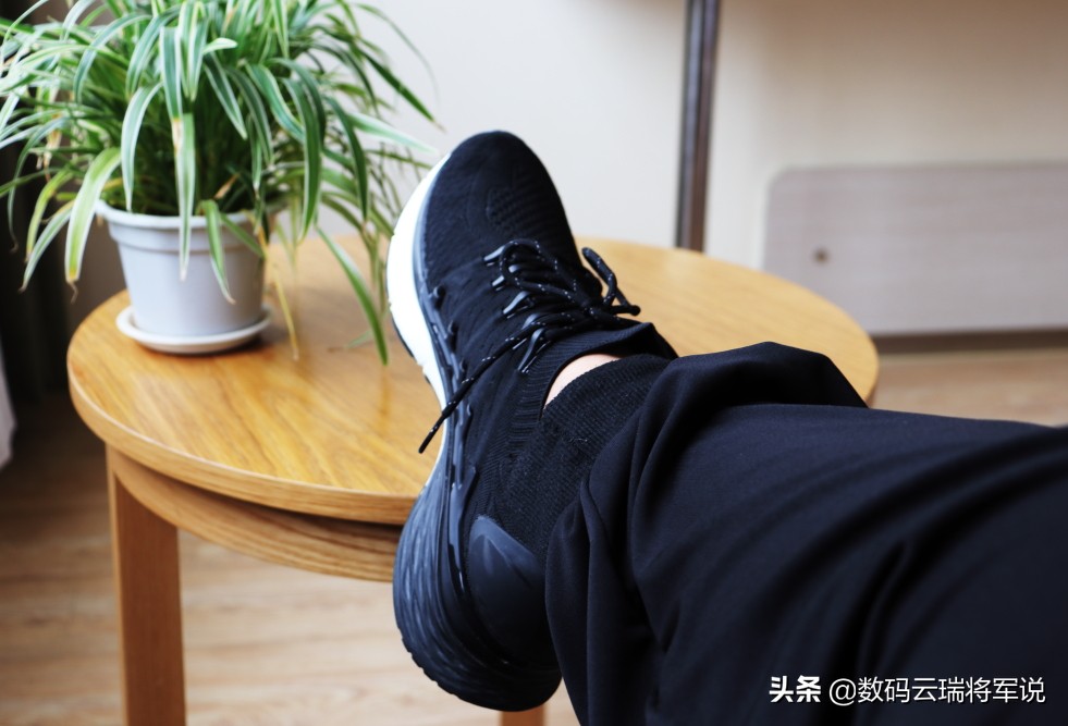 耐克阿迪鞋舒适感,舒适感好不累脚的鞋