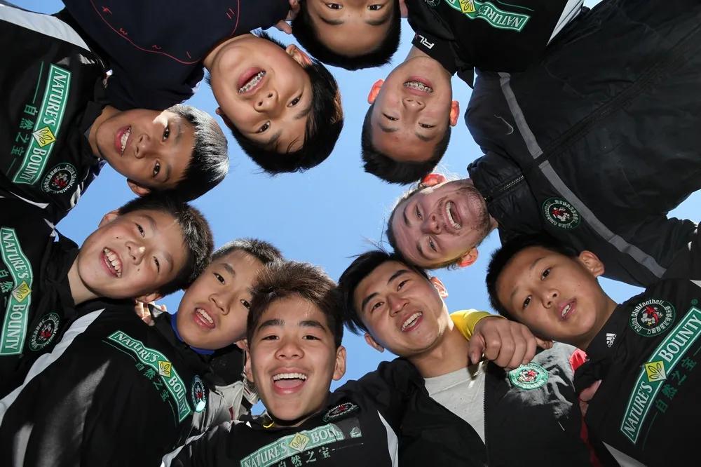 青少年足球努力进全明星阵容,北京万国群星足球俱乐部百队杯