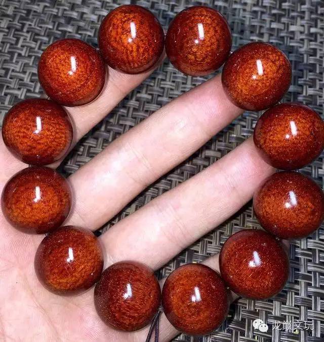 小叶紫檀的纹路是什么样的,小叶紫檀的纹路图片