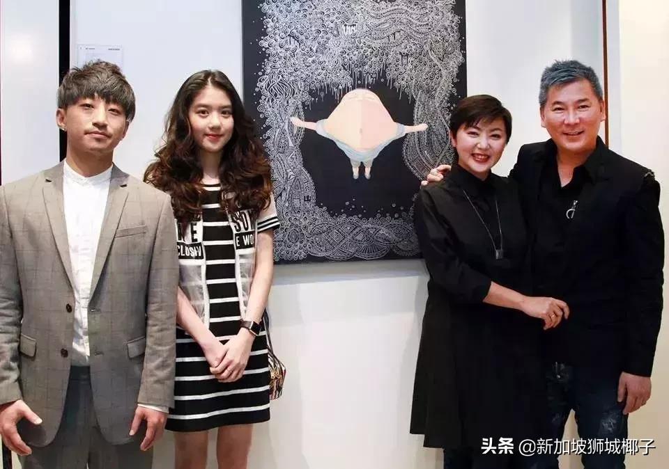 新加坡星二代被微博网友骂哭了...