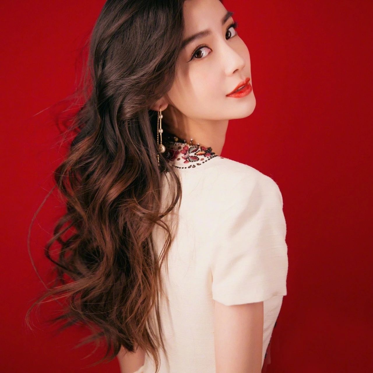 女生洗完头不吹干会怎么样,女生洗完头不吹干好吗