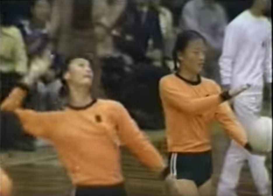 中国女排奋斗经历简短20字,排球运动简史中国女排