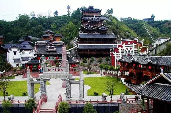 张家界和凤凰古城自助游,驴友推荐结伴游攻略