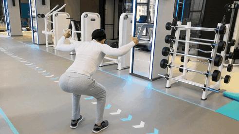 一招改善圆肩驼背头前倾,圆肩驼背矫正最有效方法坐着